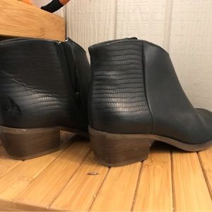 Clark’s heel boots
